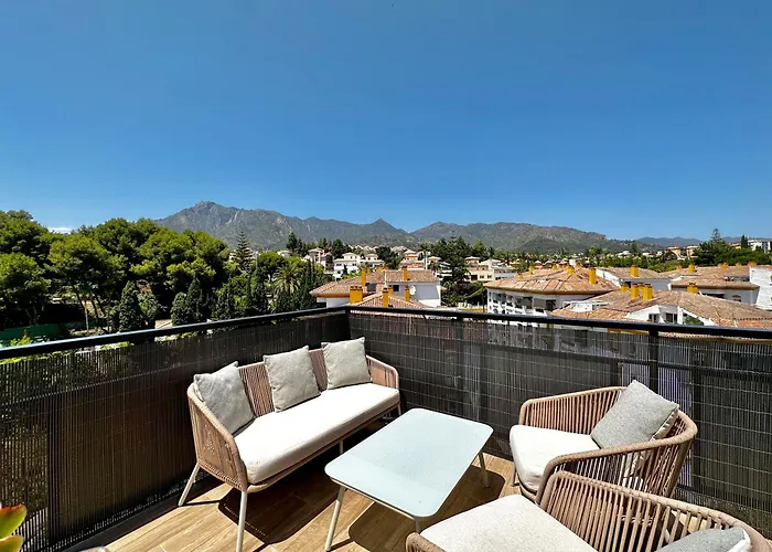 Oasis Center With Mountain Views - Eaw Homes *