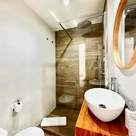 Oasis Center With Mountain Views - Eaw Homes شقة *